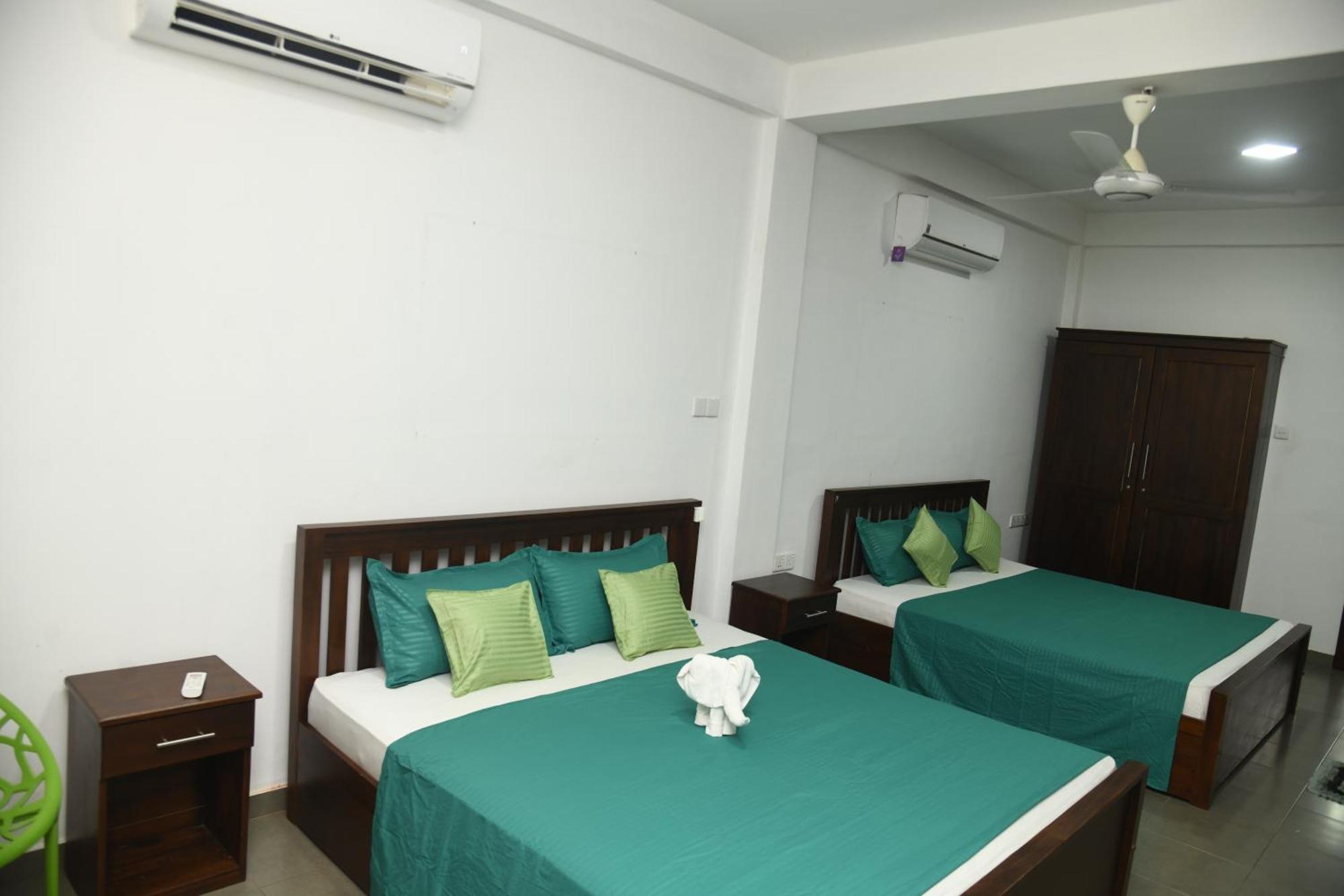 Wild Park Safari Home Stay Udawalawe Buitenkant foto