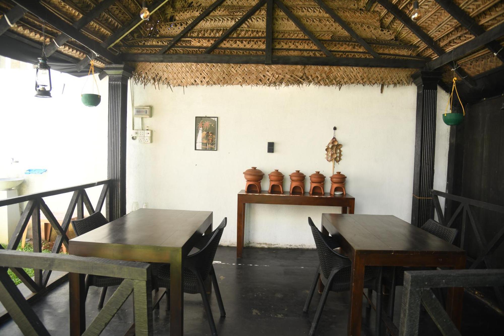 Wild Park Safari Home Stay Udawalawe Buitenkant foto
